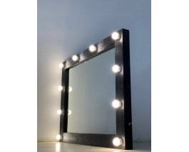 Черное зеркало для ванной комнаты из дерева с подсветкой 70х70 см