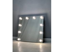 Безрамочное гримерное зеркало для грима с подсветкой 70х75 см 