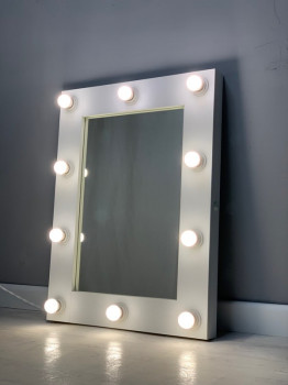 Бьюти зеркало в комнату с подсветкой 80х60 см 12 ламп премиум