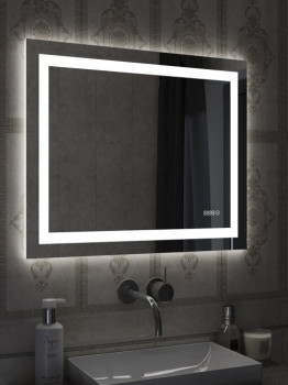Зеркало для ванной с подсветкой и часами Мария